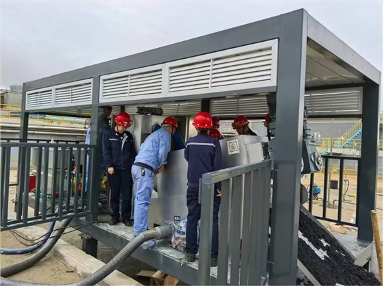 集裝箱式疊螺機(jī)污泥脫水機(jī) 集裝箱式疊螺機(jī)污泥脫水機(jī)