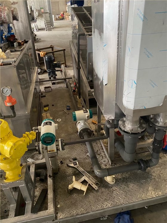 撬裝疊螺機(1) 撬裝疊螺機(1)